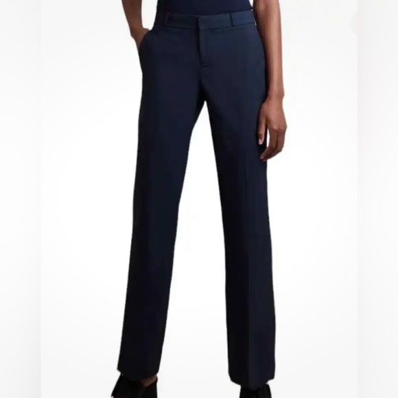 Banana Republic Pants - Banana Republic Logan Trousers size 2
